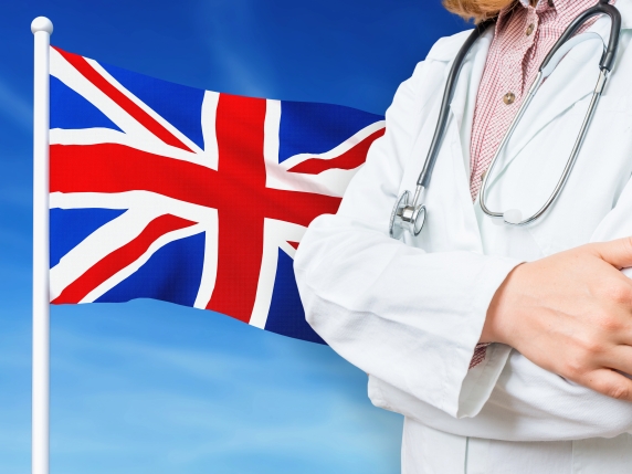 «La mia terribile esperienza con la sanità inglese, giostra impazzita. Per 4 giorni di degenza 10 mila euro»