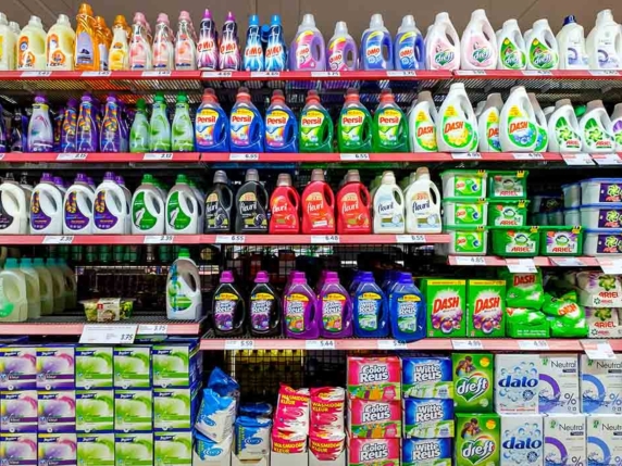 Carta igienica, detersivi, caffè: le maxi confezioni per fare scorta 