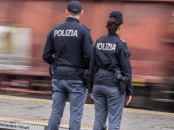 Milano, controllano un uomo in stazione: è il killer di Argenteuil. È accusato di avere ucciso madre e fratello