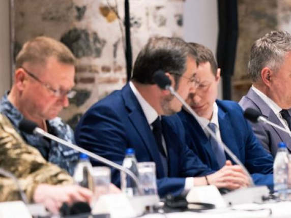 Finiti i colloqui, Kiev: «Da Mosca richieste irricevibili». Sì a scambio di 1000 prigionieri. A Tirana vertice tra i volenterosi e Trump Finiti i colloqui, Kiev: «Da Mosca richieste irricevibili». Sì a scambio di 1000 prigionieri. A Tirana vertice tra i volenterosi e Trump
