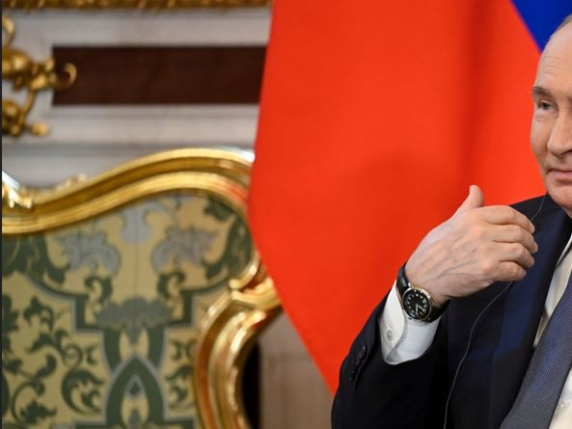 Il Cremlino: "Possibile vertice Putin Zelensky ma solo se verranno raggiunti certi accordi". Drone russo colpisce bus a Sumy: 9 morti Il Cremlino: "Possibile vertice Putin Zelensky ma solo se verranno raggiunti certi accordi". Drone russo colpisce bus a Sumy: 9 morti