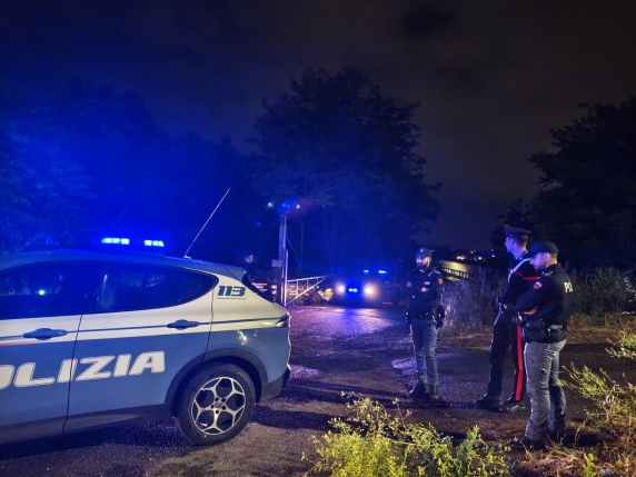 Duplice omicidio in una falegnameria nella borgata Ottavia: due uomini uccisi a colpi di pistola Duplice omicidio in una falegnameria nella borgata Ottavia: due uomini uccisi a colpi di pistola