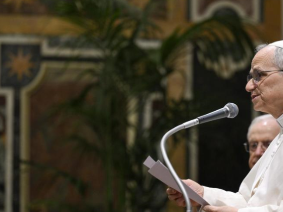 Il giorno di papa Leone. L’appello al dialogo: «Prevalgono fake news di pochi prepotenti» |?Zelensky e Vance attesi a San Pietro Il giorno di papa Leone. L’appello al dialogo: «Prevalgono fake news di pochi prepotenti» |?Zelensky e Vance attesi a San Pietro
