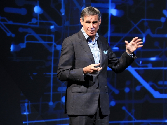 Eric Topol: «Così combatto la disinformazione sui social su longevità, Ai e genetica»