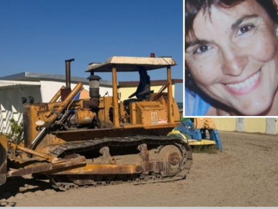 Ruspa travolge e uccide una donna in spiaggia. 