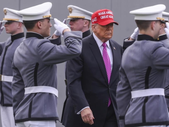 Dai licenziamenti di massa di dipendenti pubblici fino alla mutilazione di Harvard: i giudici possono fermare Trump? Dai licenziamenti di massa di dipendenti pubblici fino alla mutilazione di Harvard: i giudici possono fermare Trump?