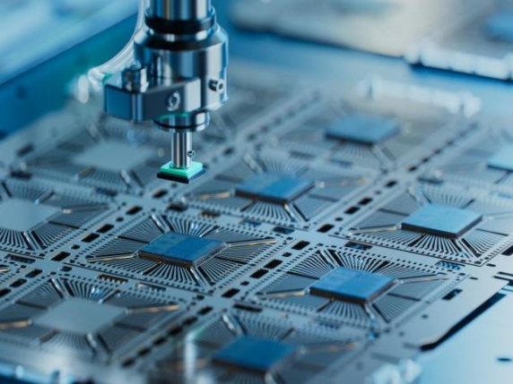 Stm, accordo miliardario con Amazon che diventerà azionista fino al 2,8% del gruppo dei chip