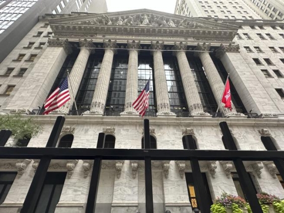 Wall Street hits record profits for Goldman Sachs and Citi, but the risk of a bubble is growing