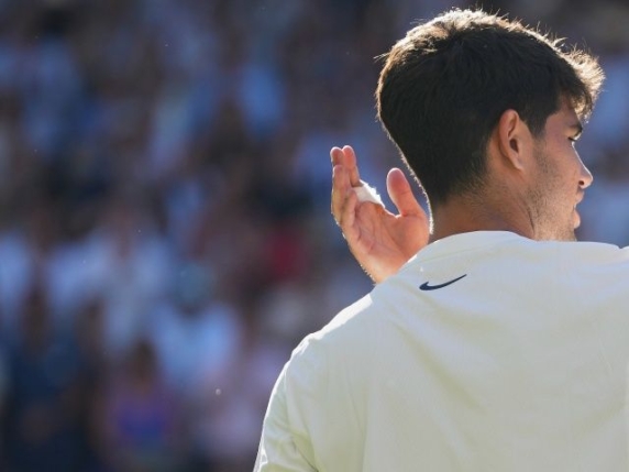 Wimbledon, Berrettini s'arrende al 5° set, Paolini avanti | L'omaggio di Alcaraz a Fognini: «Così può giocare fino a 50 anni»
