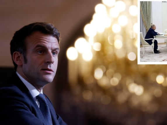 Kiev, telefonata (di due ore) tra Macron e Putin, la prima dopo tre anni | Così l'Eliseo punta a strappare l'inziativa alla Casa Bianca