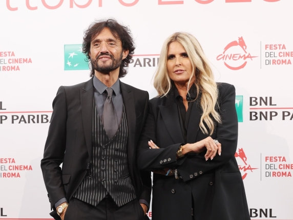 M5S contro Giulio Base e i costi del Festival del cinema di Torino: «Incarico alla moglie e budget sforato»