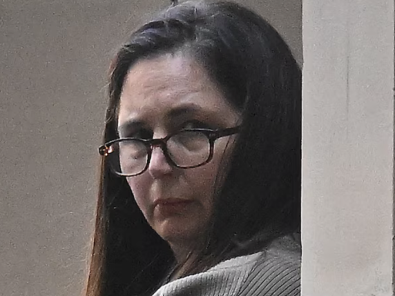 Uccide i parenti cucinando il filetto alla Wellington con funghi velenosi: condannata in Australia Erin Patterson