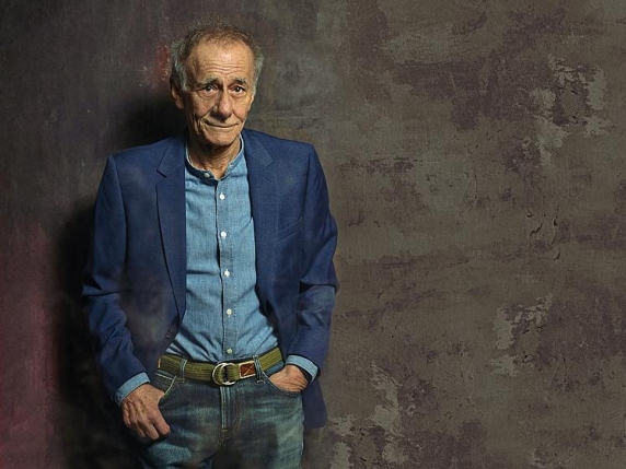 Vecchioni al Liceo Beccaria: parla di progetti futuri e riflessioni personali