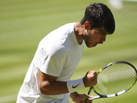 Alcaraz-Fritz, la semifinale di Wimbledon in diretta: 6-4, 5-7, 6-3, 7-6. Carlos vola in finale