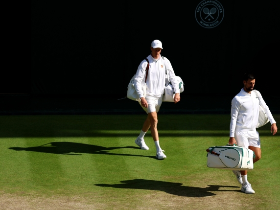 Sinner-Djokovic, il risultato della semifinale di Wimbledon: 6-3 6-3, 6-4, Jannik domina ed è in finale contro Alcaraz