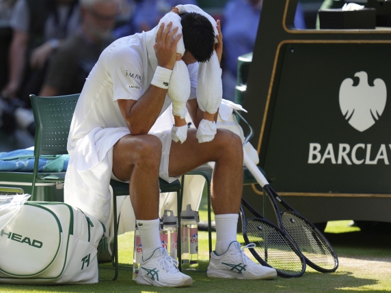 Sinner-Djokovic, il risultato della semifinale di Wimbledon: 6-3 6-3, 6-4, Jannik domina ed è in finale contro Alcaraz