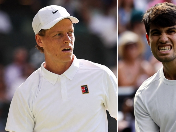 Sinner-Alcaraz, la finale di Wimbledon: Jannik annulla una palla break e allunga nel 2° set Live 4-6 2-0