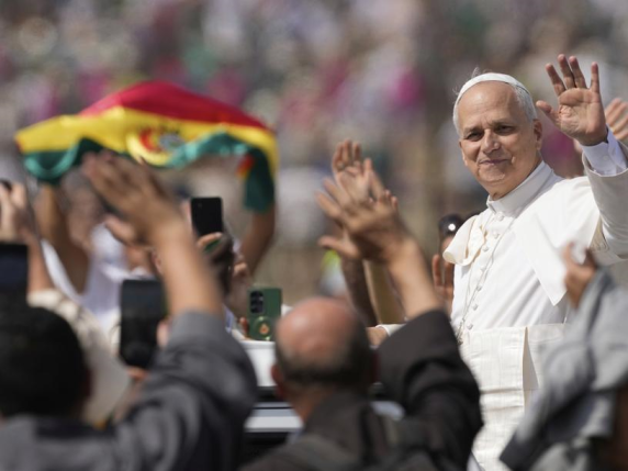 Il Papa a Tor Vergata con un milione di giovani: "Aspirate a cose grandi, se siete inquieti siete vivi. Siamo con Gaza e Ucraina"