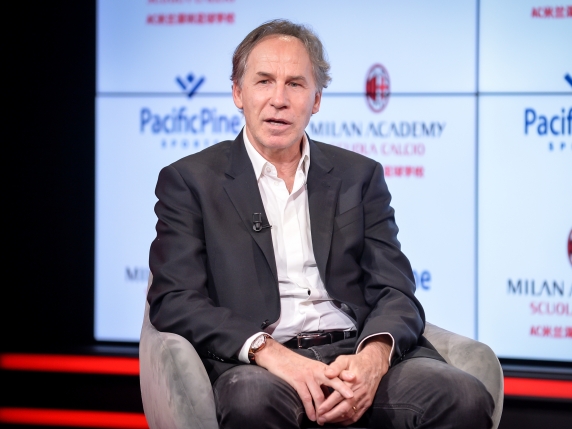 I segnali della malattia di Franco Baresi: l'assenza alla presentazione di Allegri e in Asia | Capello: «Uno come lui non può avere paura di nulla»
