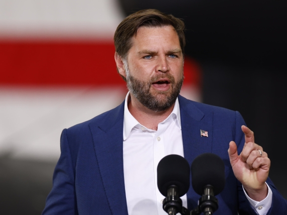 epa12298085 US Vice President JD Vance addresses US troops stationed at the Royal Air Force (RAF) Base Fairford in Britain, 13 August 2025. RAF Fairford is home to US troops from the US Air Force's 501st Combat Support Wing and the 99th Expedition...