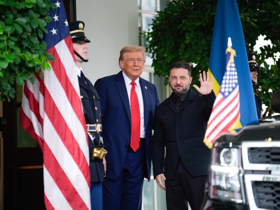 epa12308503 US President Donald Trump (L) greets Ukrainian President Volodymyr Zelensky (R) before their meeting with European Leaders at the White House in Washington, DC, USA, 18 August 2025. US President Trump is meeting with European leaders a...