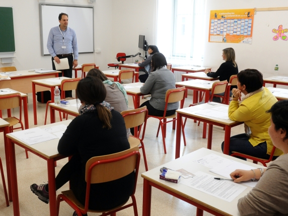 Precari della scuola, la Commissione europea apre una nuova procedura di infrazione contro l'Italia