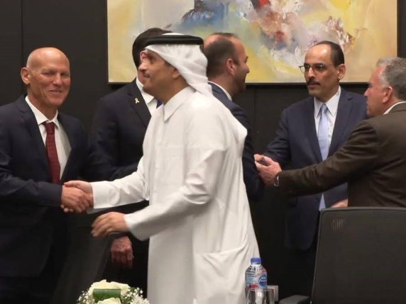 Gaza, le notizie in diretta sull'accordo di pace Israele - Hamas | Firmato l'accordo: cessate il fuoco 24 ore dopo il sì del governo. Ostaggi liberi entro lunedì. Presidenza Israele conferma l'arrivo di Trump