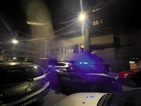 Femminicidio a Milano: uccide la compagna di 29 anni. «Aveva deciso di lasciarlo»