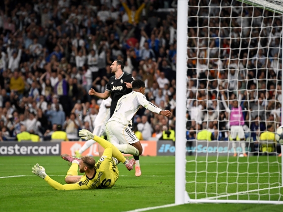 Pagelle Real Madrid-Juve: Di Gregorio da 8, il «derby» di Thuram 6, Vlahovic spreca il biglietto lotteria 6 Pagelle Real Madrid-Juve: Di Gregorio da 8, il «derby» di Thuram 6, Vlahovic spreca il biglietto lotteria 6