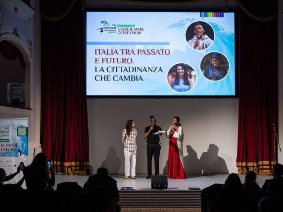 Inclusione e Migrazione: Una Nuova Agenda per Superare l'Ingiustizia e Promuovere la Comprensione