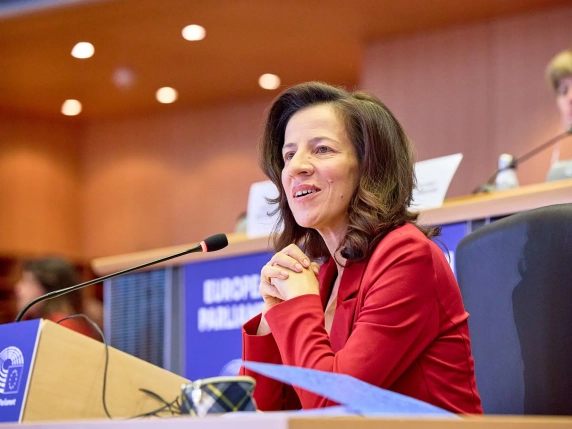 Eurobarometro 2025: l'Economia sociale piace a tre europei su quattro