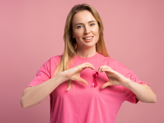 Nuove speranze nella lotta contro il cancro al seno: trattamenti innovativi riducono rischi di recidive e metastasi