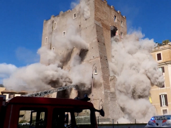 Il Crollo Della Torre Dei Conti: Un Evento Che Sconvolge La Comunità E Solleva Preoccupazioni Sulla Sicurezza Dei Monumenti Storici