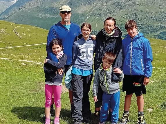 Famiglia missionaria a Milano: l'evento "Porte aperte a Casa Zoe" per sostenere le donne vittime di tratta