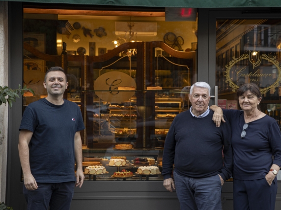 Ottant'anni di Dolce Tradizione: La Pasticceria Castelnuovo Celebra un Secolo di Successo e Innovazione