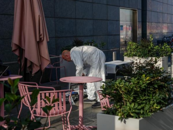 Aggressione a Milano: fermato il 59enne Vincenzo Lanni, riconosciuto dalla sorella gemella, dopo 10 ore di fuga e cattura in un hotel, mentre le indagini proseguono per accertare possibili altri assalti