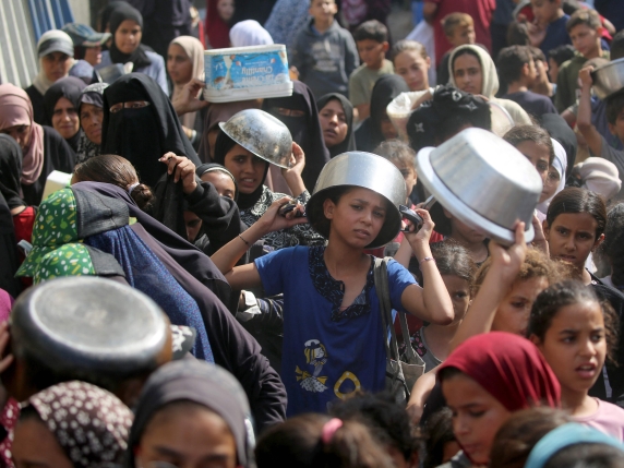 Consegna del corpo di un ostaggio alla Croce rossa: un passo verso la riduzione delle tensioni nel conflitto israelo-palestinese