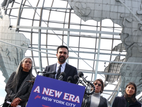 Il Socialismo a New York: Le Proposte Rivoluzionarie del Nuovo Sindaco