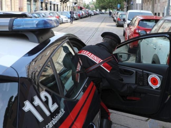 Caso di maltrattamenti in un centro per disabili a Cuneo: 21 indagati e due arresti per gravi abusi

Approfondimento
L'inchiesta condotta dai carabinieri ha portato alla luce gravi irregolarità all'interno della struttura, con immagini aberranti registrate su video che testimoniano i maltrattamenti subiti dagli ospiti del centro. I carabinieri hanno condotto un'indagine approfondita, raccogliendo prove e testimonianze che hanno permesso di identificare i responsabili.

Possibili Conseguenze
Le conseguenze di questa vicenda potrebbero essere gravi per gli indagati, con possibili condanne per maltrattamenti, violenza privata e sequestro di persona. Inoltre, l'inchiesta potrebbe avere ripercussioni sulla gestione della cooperativa sociale Per Mano di Cuneo, con possibili misure di controllo e monitoraggio più stringenti.

Opinione
La vicenda di Cuneo solleva interrogativi sulla gestione dei centri per disabili e sulla tutela dei diritti dei più vulnerabili. È fondamentale che le autorità competenti prendano misure efficaci per prevenire simili abusi e garantire la sicurezza e il benessere degli ospiti.

Analisi Critica dei Fatti
L'analisi dei fatti emersi nell'inchiesta rivela una gestione inadeguata della cooperativa sociale Per Mano di Cuneo, con gravi carenze nella tutela dei diritti e della dignità degli ospiti. È necessario un esame approfondito delle procedure e dei controlli interni per prevenire simili abusi in futuro.

Relazioni con altri fatti
La vicenda di Cuneo non è isolata, ma si inserisce in un contesto più ampio di abusi e maltrattamenti nei centri per disabili. È fondamentale che le autorità competenti prendano misure coordinate per prevenire simili abusi e garantire la tutela dei diritti dei più vulnerabili.

Contesto storico
La vicenda di Cuneo si inserisce in un contesto storico di crescente attenzione verso la tutela dei diritti dei disabili e la prevenzione degli abusi. È fondamentale che le autorità competenti continuino a lavorare per garantire la sicurezza e il benessere degli ospiti dei centri per disabili.

Fonti
La fonte di questo articolo è il Corriere della Sera, che ha pubblicato la notizia sulla sua pagina web all'indirizzo https://www.corriere.it/. Per maggiori informazioni, è possibile consultare il sito web del Corriere della Sera.