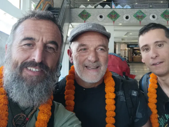 Tragedia in Montagna: Gli Sms del Superstite Raccontano la Cronaca di una Disastrosa Emergenza