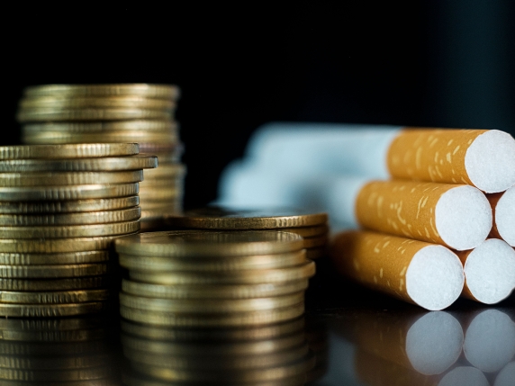 Aumento del prezzo delle sigarette in Italia: la raccolta firme per ridurre il tabagismo e sostenere il sistema sanitario nazionale