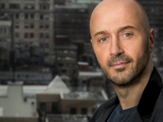 La storia di Joe Bastianich: come l'infanzia difficile ha segnato la sua vita