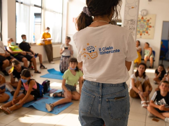 Il Cielo Itinerante: un progetto per diffondere la conoscenza scientifica tra i giovani italiani