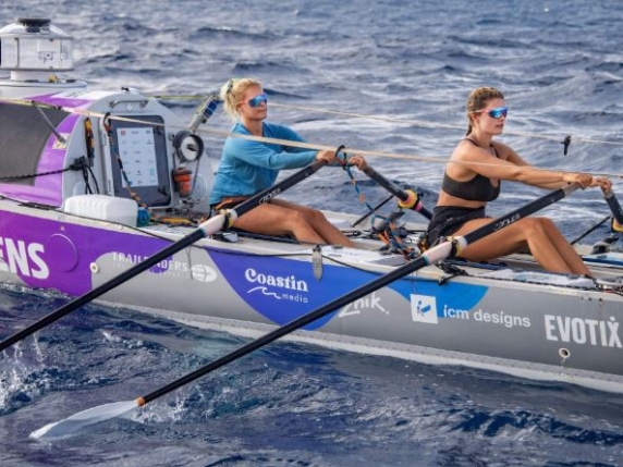 Due Donne Attraversano il Pacifico a Remi: Un'Impresa Unica e Storica che Ispira e Insegna