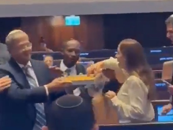 Primo Voto a Favore della Pena di Morte in Israele: Ben Gvir Porta Dolci alla Knesset