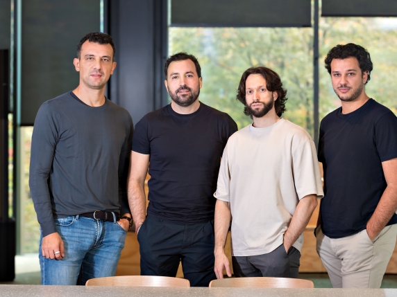 Investimenti Record per l'Intelligenza Artificiale nell'E-commerce: Una Nuova Era per il Commercio Online