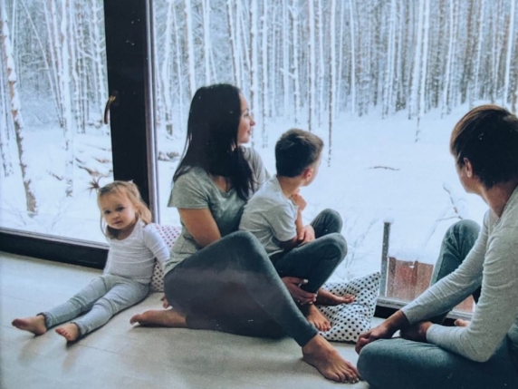 La Felicità è Legata alle Relazioni: Un Nuovo Studio Rivela l'Importanza delle Connessioni Umane per il Nostro Benessere