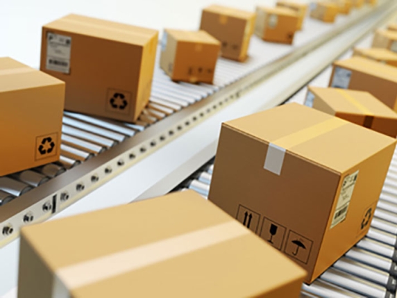 Mini-pacchi, la tassa italiana verso lo stop: dal primo luglio arriva il dazio Ue da 3 euro