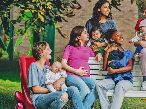 Cinque giovani madri in una casa per minori: il film “Giovani madri” mostra le loro ansie e speranze