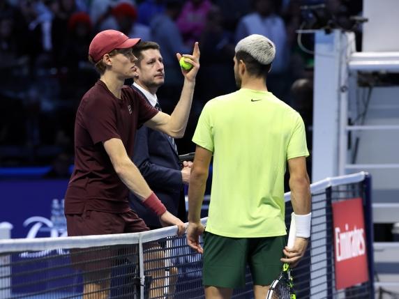 Malore su spettatore causa sospensione di 12 minuti nella finale Sinner‑Alcaraz